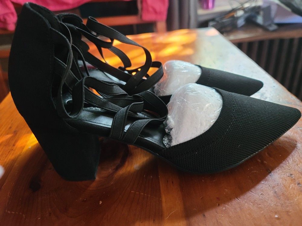 Size 7 Black Heels