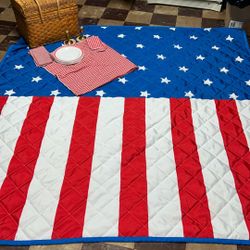 Red & blue American flag Picnic Balnekt by Target / vintage wicker picnic basket