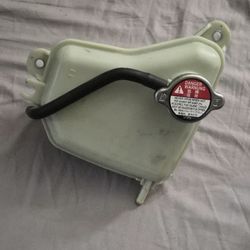 OEM Honda Civic Type R (FK8) Coolant Expansion Tank
​