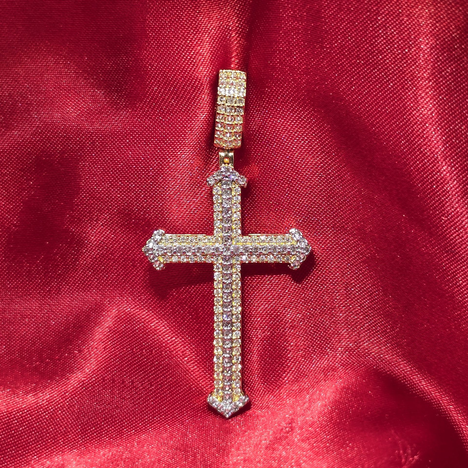 10k Yellow Gold Diamond Round Cut Cross Pendant 0.93 ctw