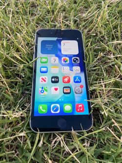 iPhone SE 3rd Gen (perfect condition)