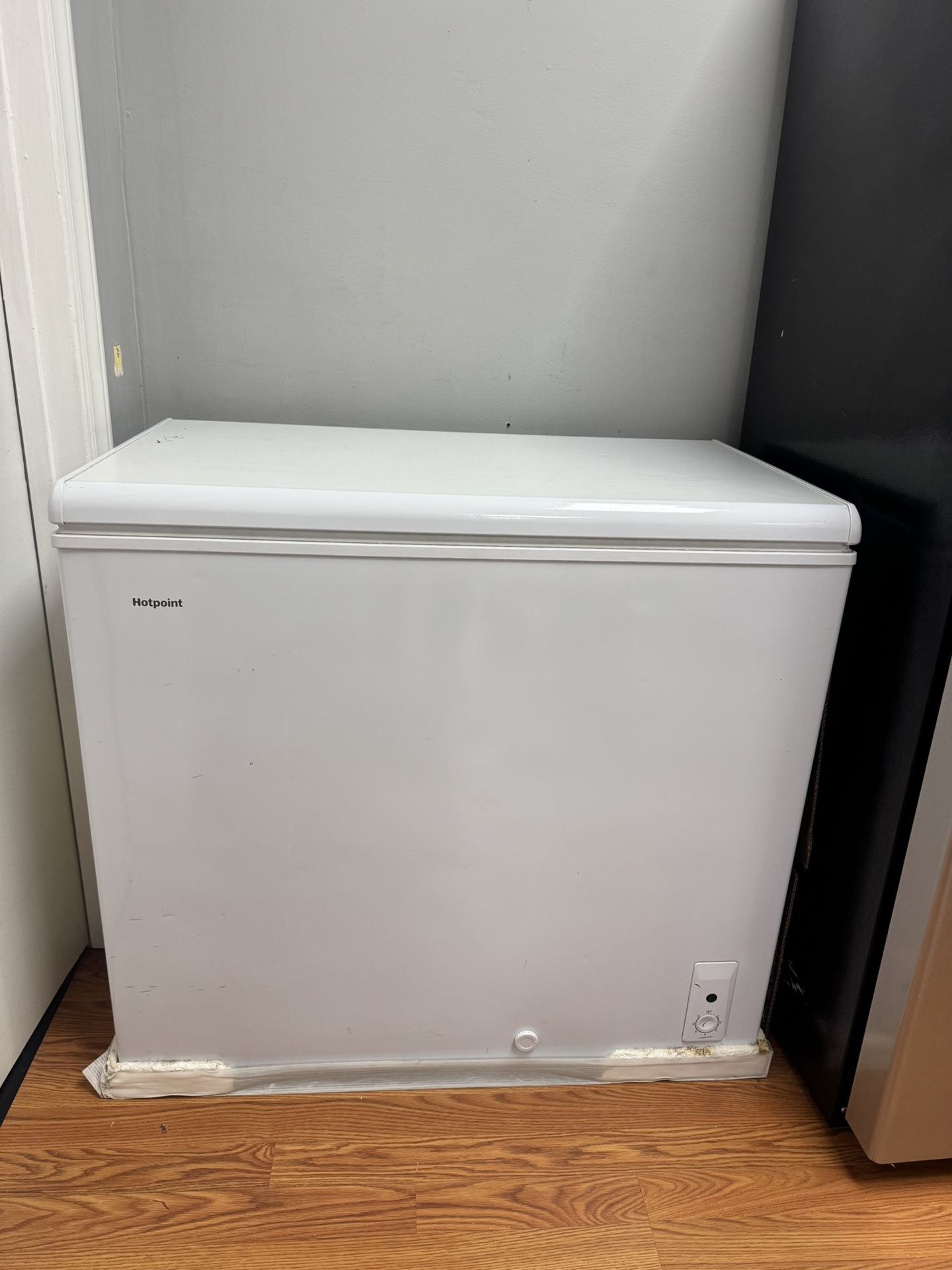 7.1 Hotpoint Freezer
