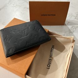 Louis Vuitton mans wallet AUTHENTIC
