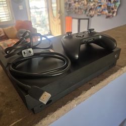 Xbox One X 1TB memory
