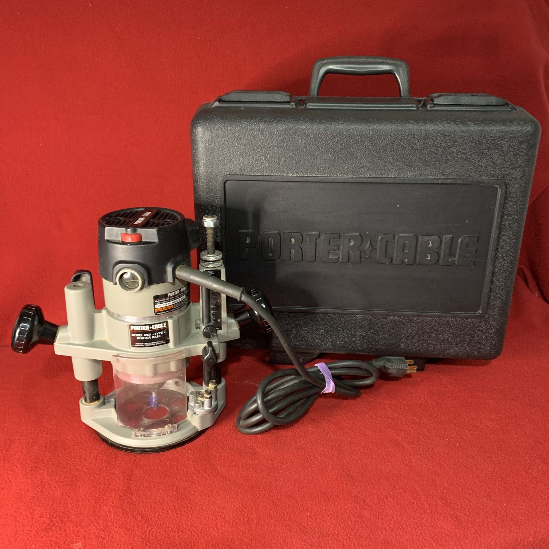 Porter Cable Plunge Router 690LRVs With Base Case