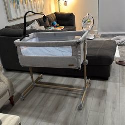 Besrey Baby Bassinet 
