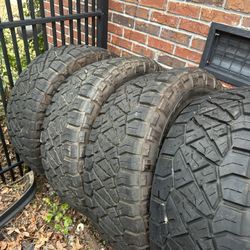 Nitto Ridge Grapplers 33x11.50 R20LT