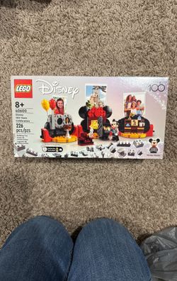 40600 Disney 100 Years Celebration