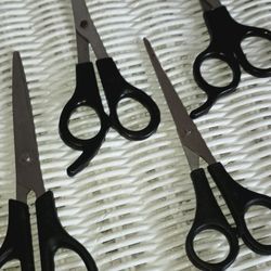 Scissors 