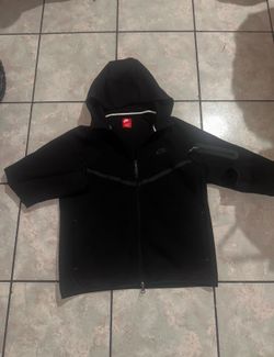 Nike tech