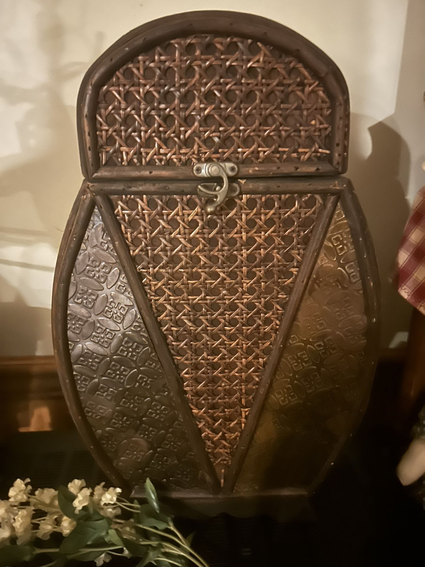 Hinged Lid Box
