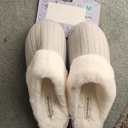 Brand New with Tags Silver Sleep Slippers Size 7-8