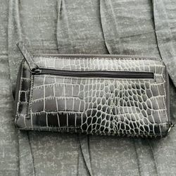 Tahari Wallet