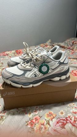 ASICS Gel-NYC Sneakers Cream/Oyster Size 10