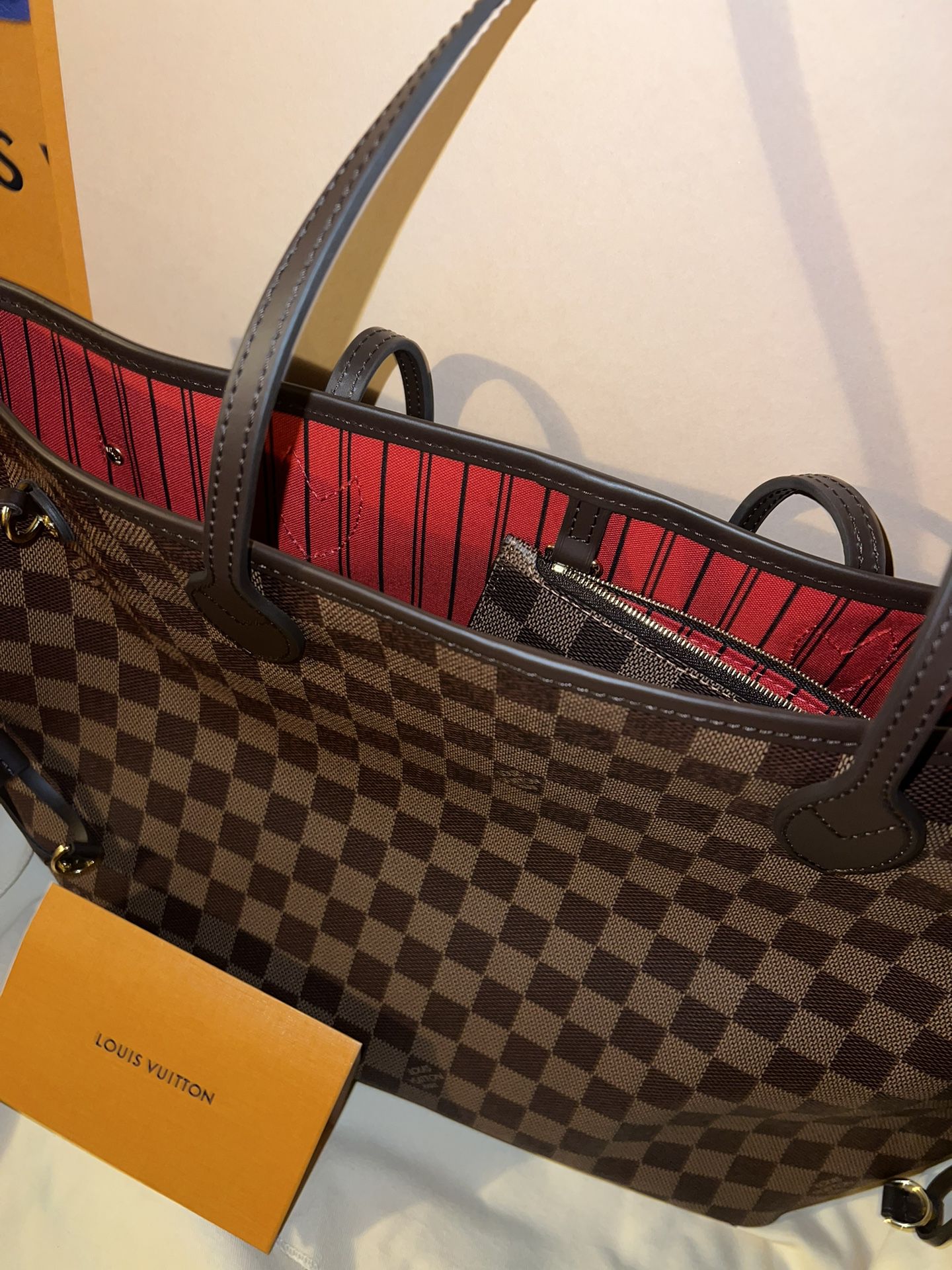 LOUIS VUITTON NEVERFULL MM for Sale in Newark, NJ - OfferUp