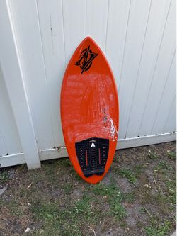 Skim board