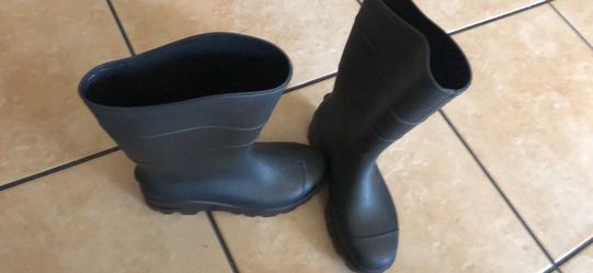 Rain boots