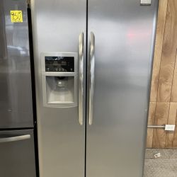 Frigidaire Gallery Side By Side 36” Stainless Steel Refrigerator 