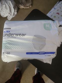 Mckesson ultra underwear undergarments Medium heavy absorbency depends