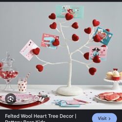 Pottery Barn Kids Felted Wool Heart Tree Card Holder