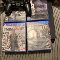 Ps4 With 4 Games And A Controller 