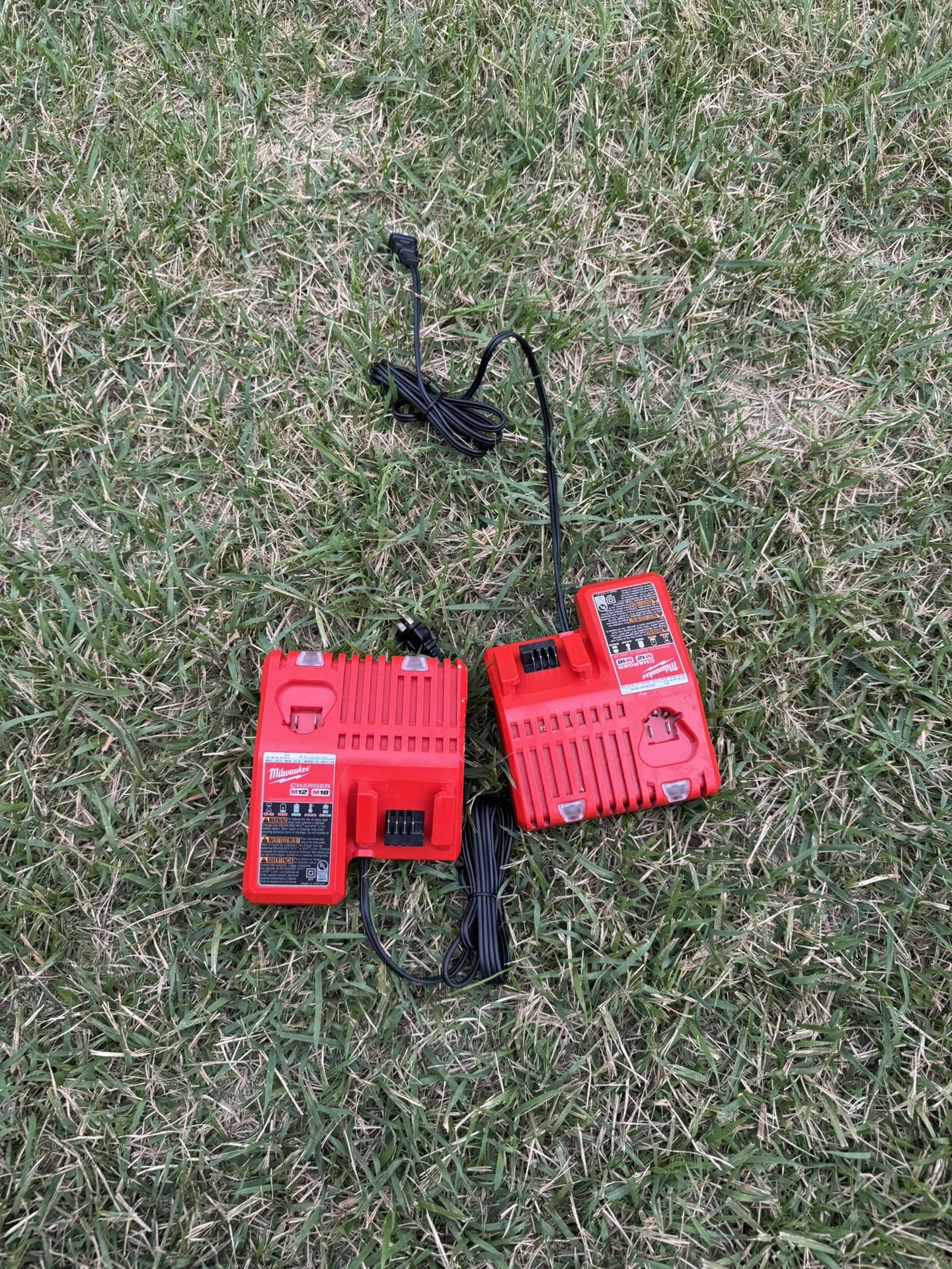 Milwaukee M18 And M12 Battery charger