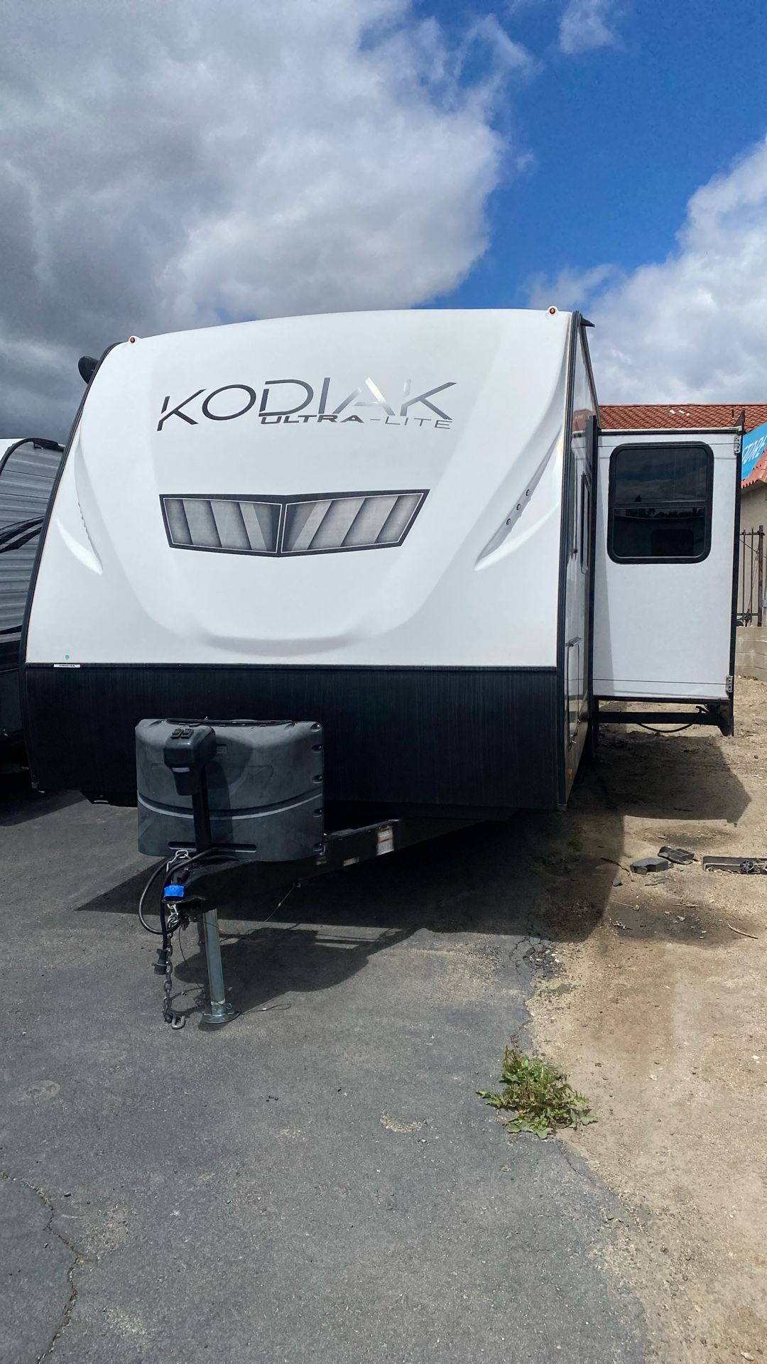 2022 Dutchmen Kodiak 283BHSL