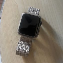 Apple Watch SE 2nd Edition 