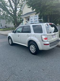 2010 Mercury Mariner limited edition