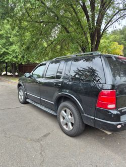 2003 Ford Explorer