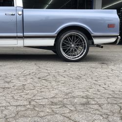 22x11. 22x9. US MAG SANTA CRUZ.