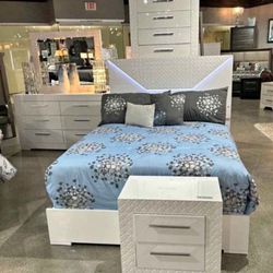 New 4pc Bedroom Set In Box 📦 FREE Mattress No Credit Needed For Finance $39 Down
