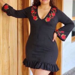 Vestidos Mexicanos Bordados ✨ Mexican Dresses & Blouses, Women & Girls ✨ ✨                     Prices Vary - Precios Variados 