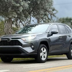 TOYOTA RAV4 2021