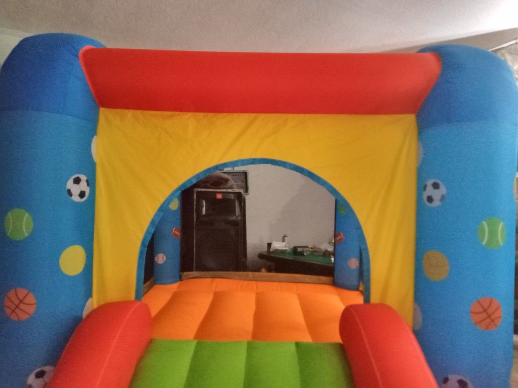 Indoor Bounce House