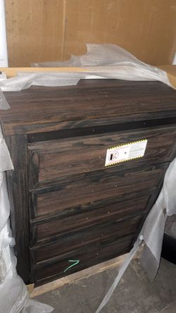 Cajon / dresser