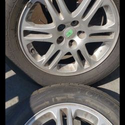 Subaru 4 tyres w/rims