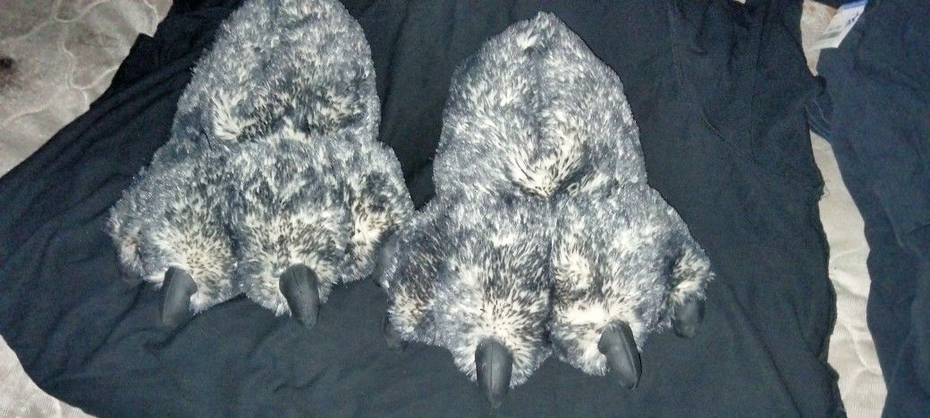 Wolf Slippers
