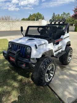 Toy Electric Ride-on Jeep 4×4 kids Car 12V – Whit