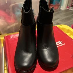 New Women’s Andrea Booties