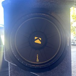 Kicker Subwoofer box