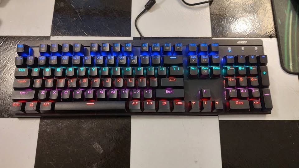 Aukey KM-G6 Mechanical Keyboard Blue Switches