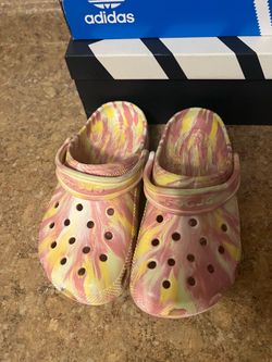Girl shoes