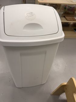 Swing Top Trash Cans