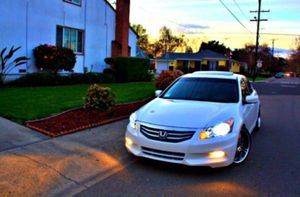 Photo ﻿White'08 Honda Accord