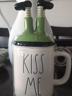 Rae Dunn Kiss Me Mug w/ Topper