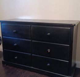 2 Dressers need to go asap