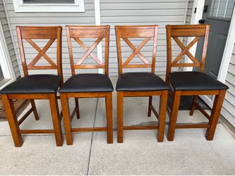 Bar stools (4)