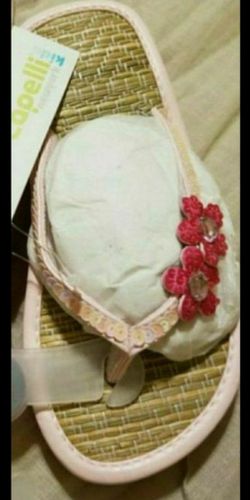 NEW Girls Sandals - Size 12/13 Y