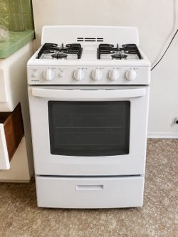 Like New Hotpoint 24" Gas Range/Oven – Used